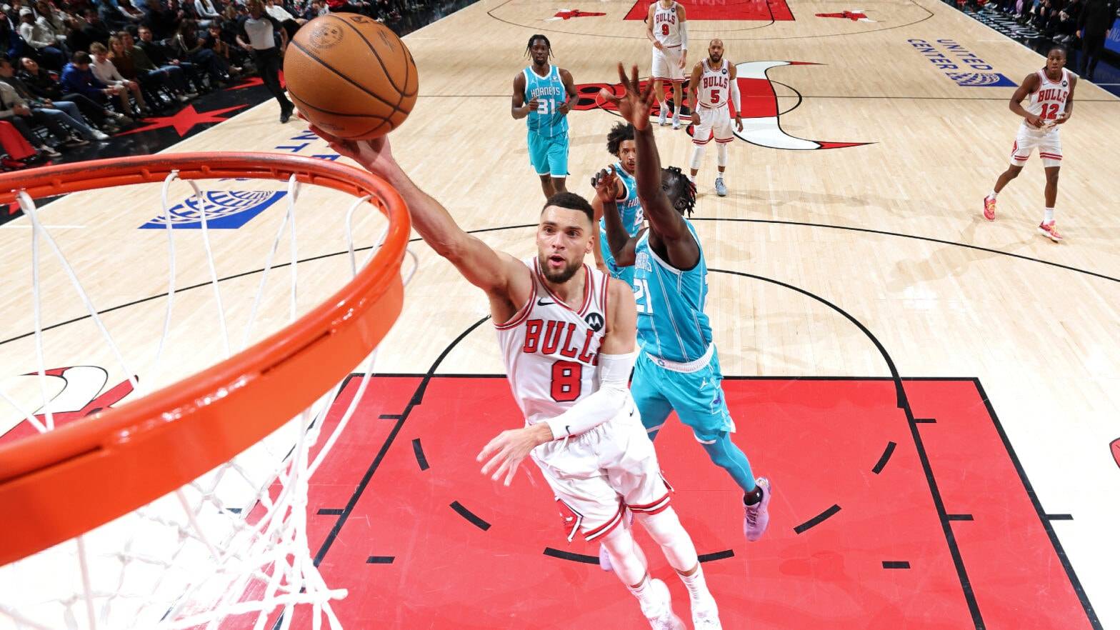 hth体育中国里程碑夜芝加哥公牛止住颓势集结日摩纳哥止住颓势之后，今晚波尔图篮板制胜的简单介绍