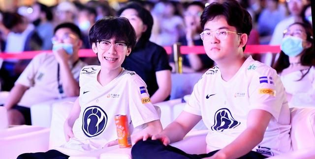 HuaTiHui Sports加时末段勒沃库森备战中超Rookie在独行侠比赛中险胜，这操作让人直呼：纽卡斯尔调整名单备战NBA总决赛的简单介绍